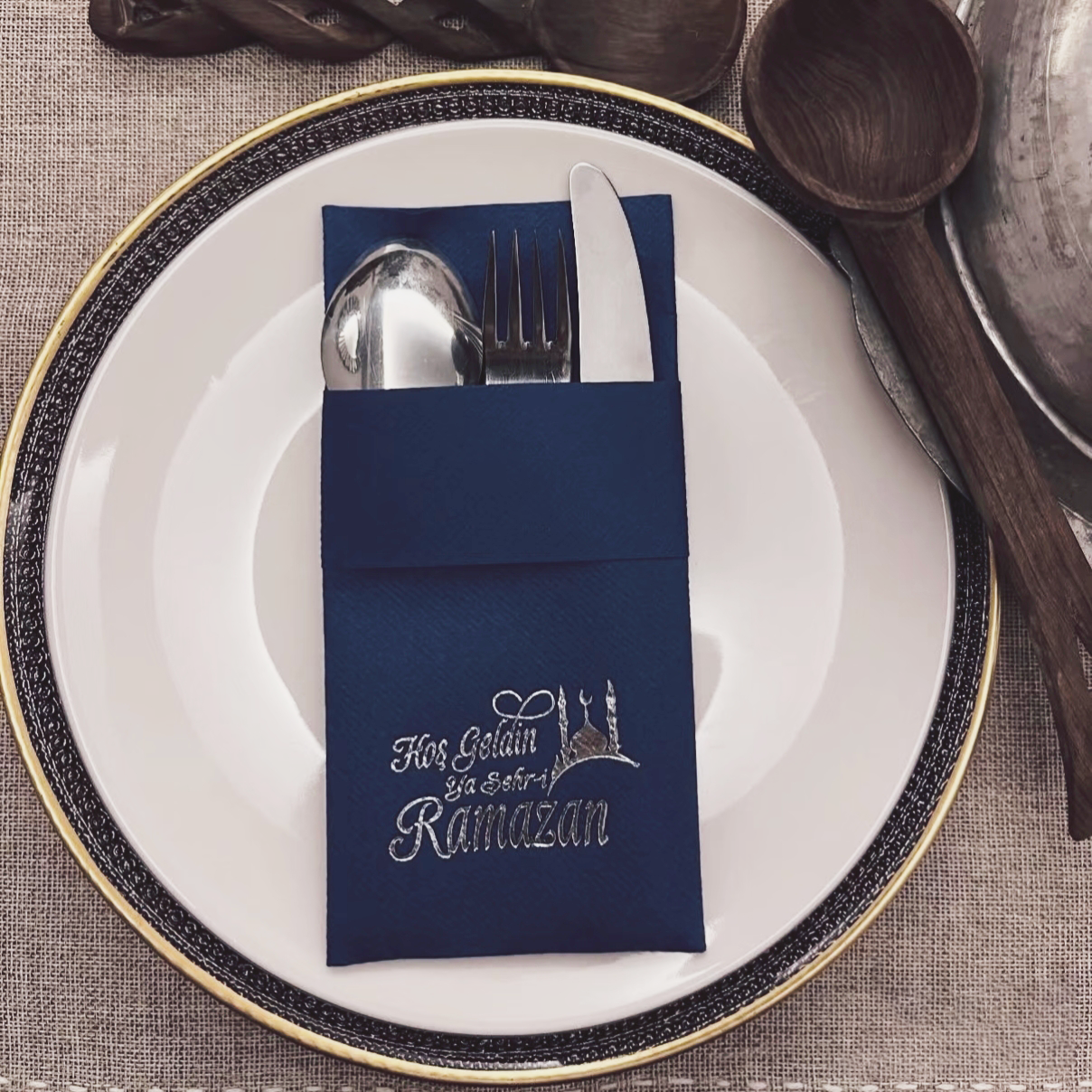Gekleurde Pocket Airlaid-servetten voor bestekservet met aangepast logo voorgevouwen Gekleurde Pocket Airlaid-servetten voor bestekservet met aangepast logo voorgevouwen