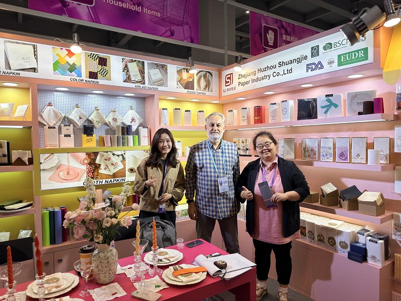 Een sterke start op de Spring Canton Fair 2026 – geweldige gesprekken, nieuwe kansen en een mijlpaalpartnerschap